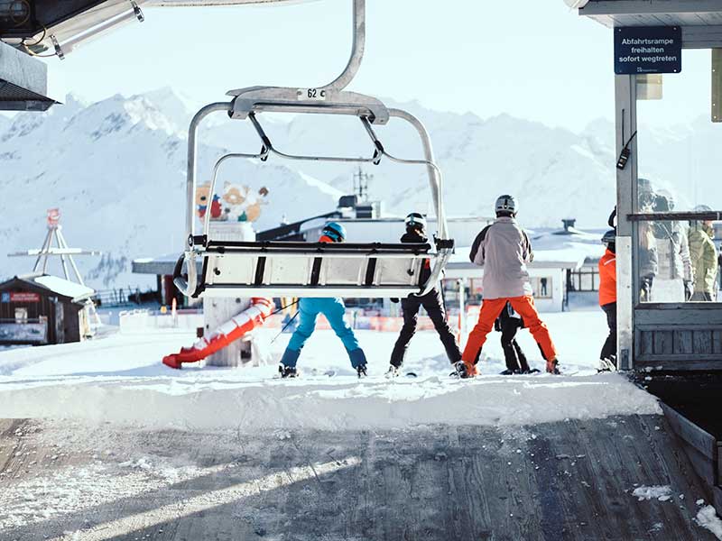 Mejores bolsas de esquí / Foto: Maarten Duineveld (unsplash)