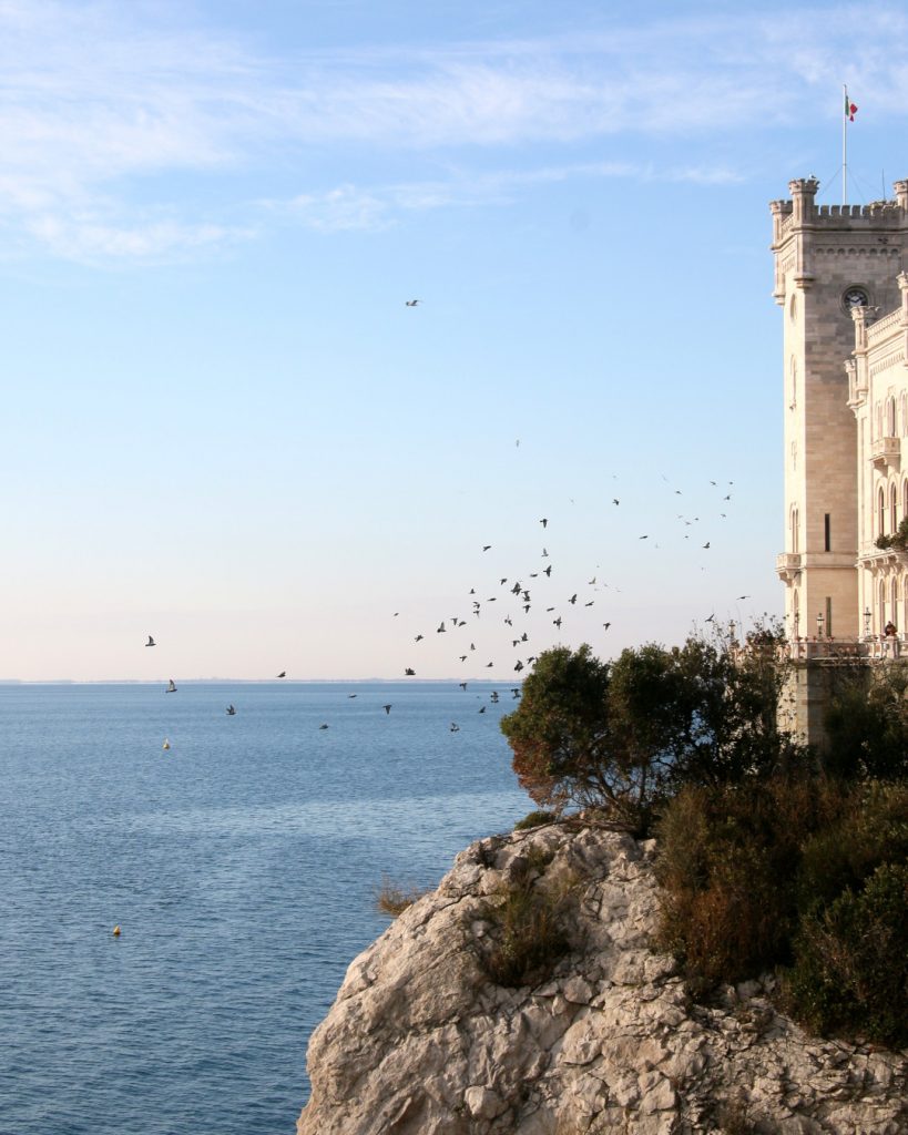 Castillo de Miramare, Trieste / Foto: Tommaso Urli (unsplash)