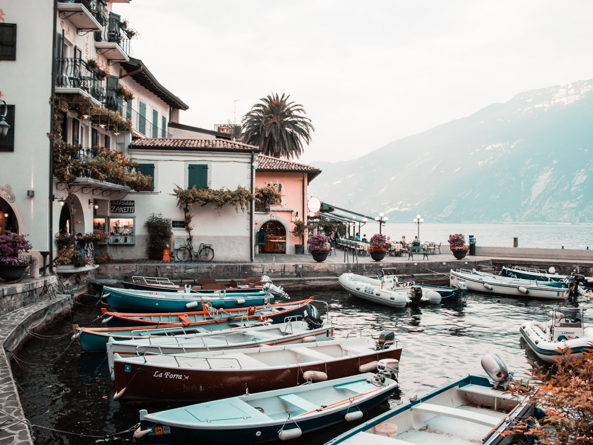 Lago di Garda / Foto: Benjamin Voros (unsplash)