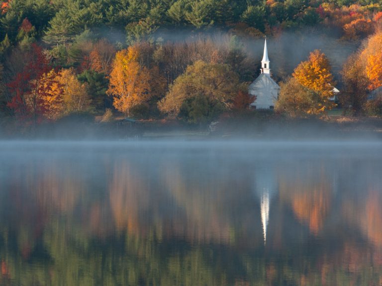 Experimenta los colores de otoño en Nueva Inglaterra