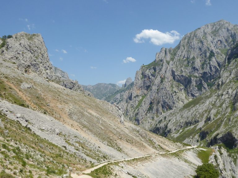 Recorriendo el Parque Nacional de Picos de Europa: Ruta del Cares
